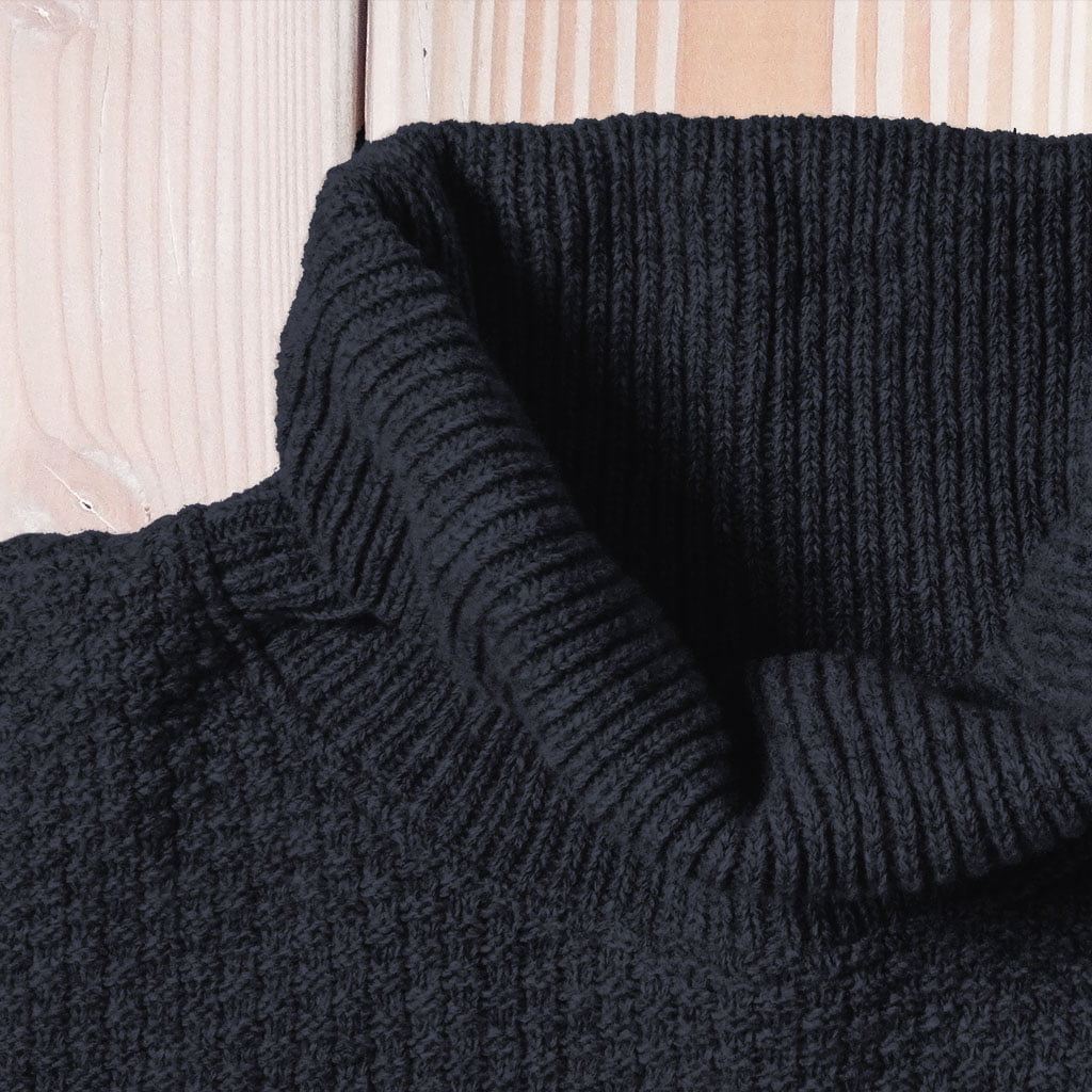 Luxuriously long and loose pullover