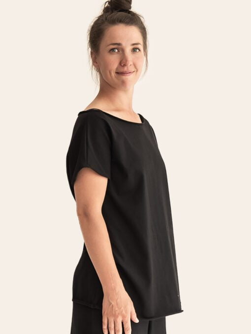 Natural yoga t-shirt