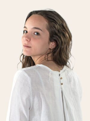 Linen shirt with pleats