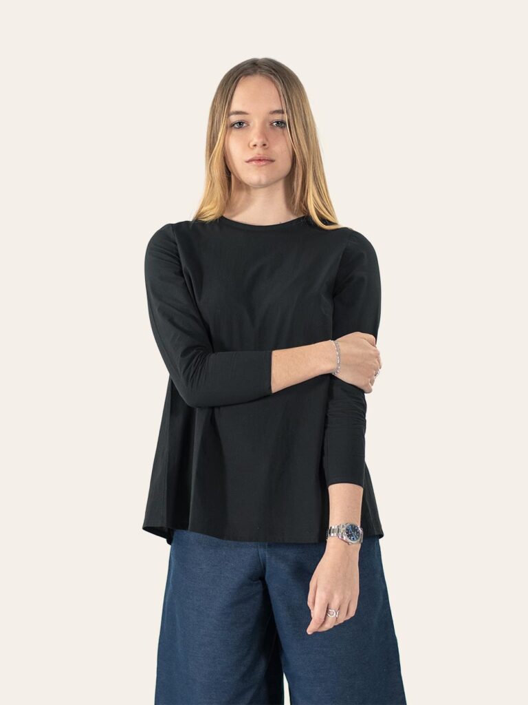 Organic cotton shirt with wide denim trousers